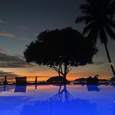 Amila Dive Beach Resort Sipalay Exterior photo