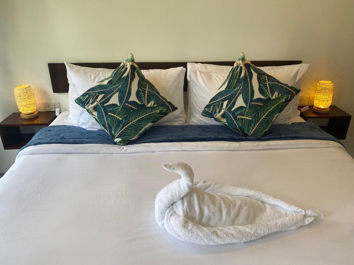 Amila Dive Beach Resort Sipalay Exterior photo