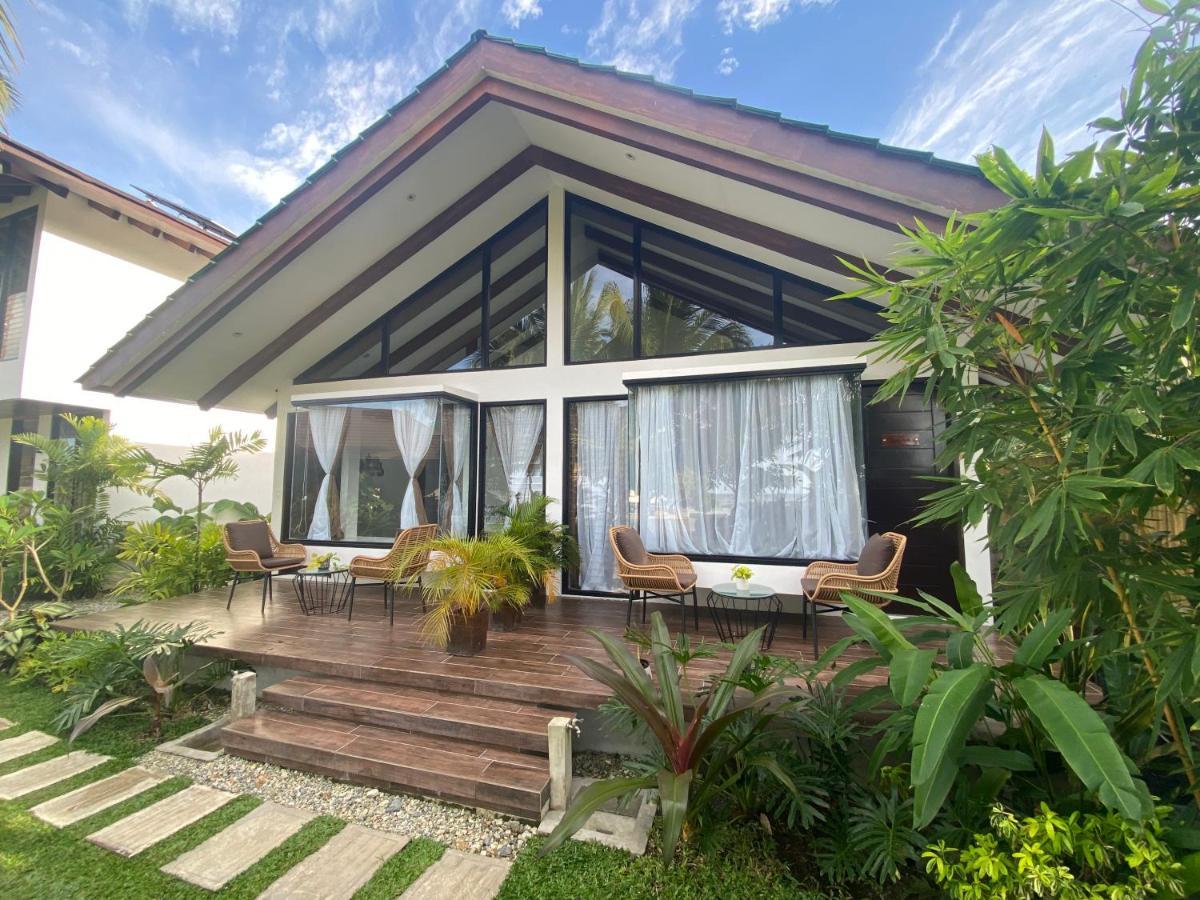 Amila Dive Beach Resort Sipalay Exterior photo