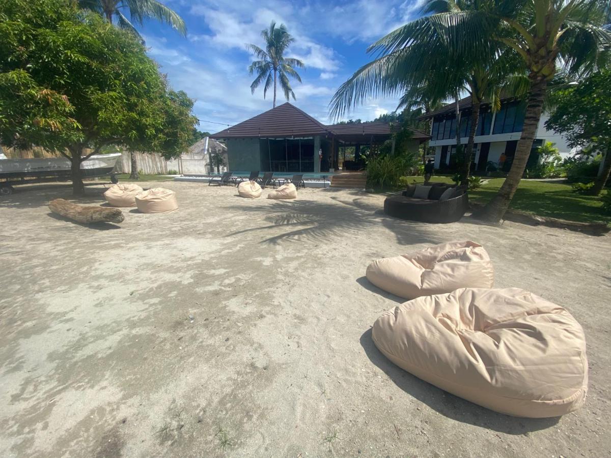Amila Dive Beach Resort Sipalay Exterior photo