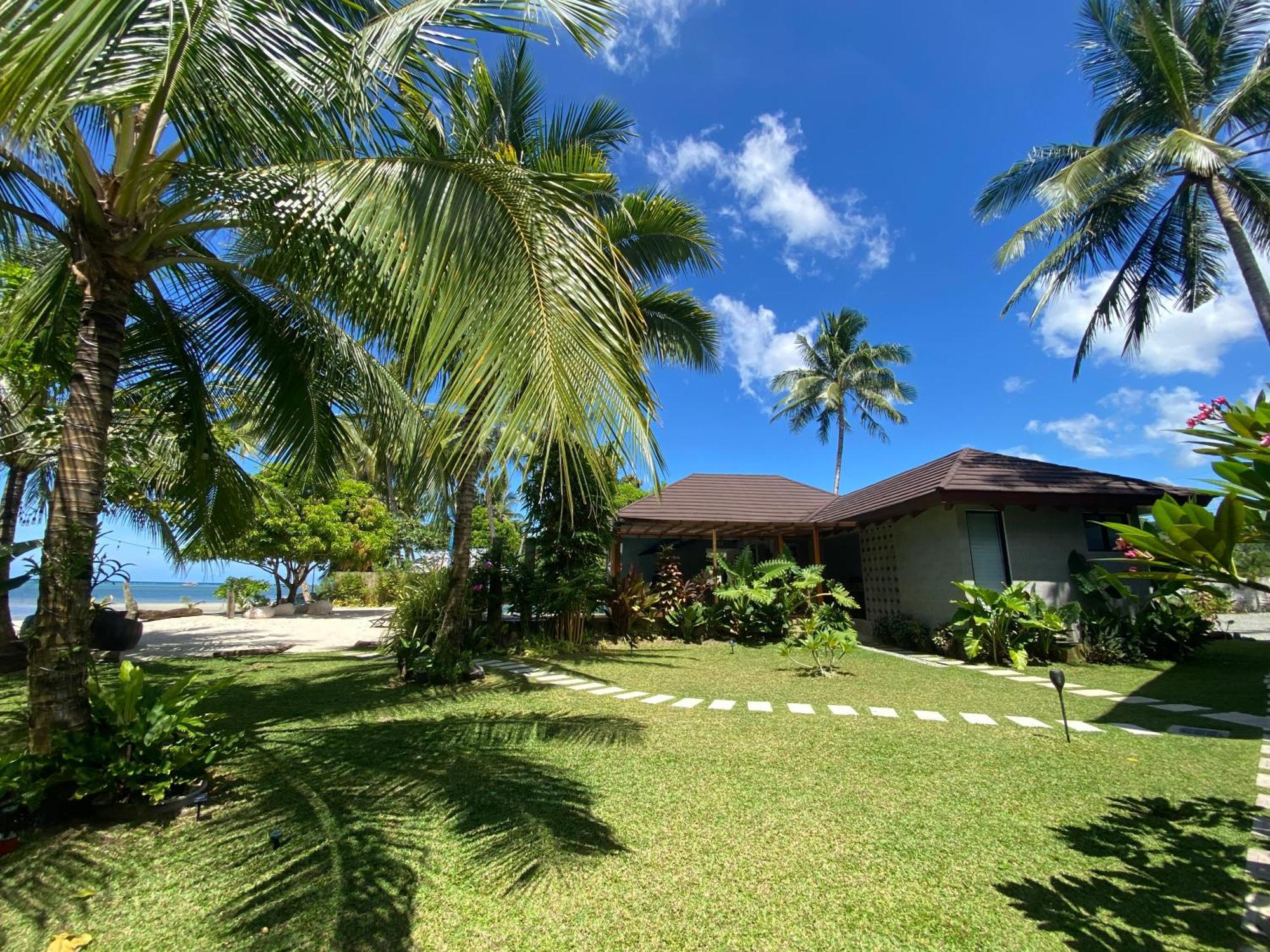 Amila Dive Beach Resort Sipalay Exterior photo